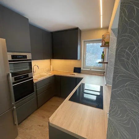 The Coffee Jacket Κέμνιτς